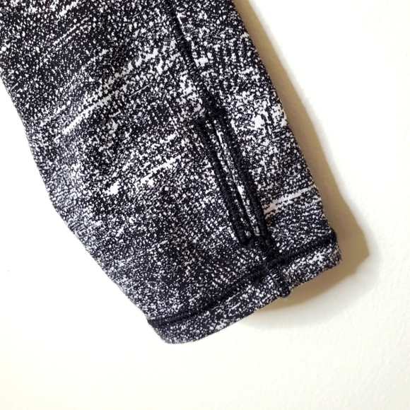 Lululemon Forever Endeavour Long Sleeve Hooded Pullover - Picture 9 of 14